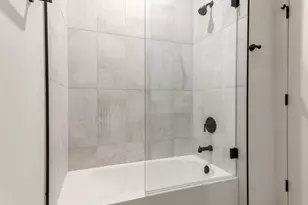 224 S Ashland Ave, Chicago, IL 60607 - Photo 11