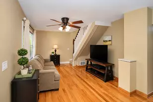251 Prairie St, Hampshire, IL 60140 - Photo 3