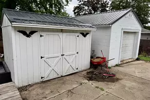 409 18th Ave, Sterling, IL 61081 - Photo 11