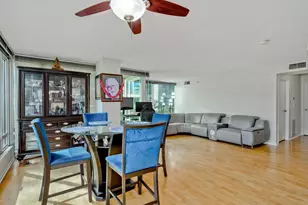 9715 Woods Dr, Skokie, IL 60077 - Photo 7
