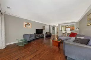 445 N Park Blvd, Glen Ellyn, IL 60137 - Photo 9