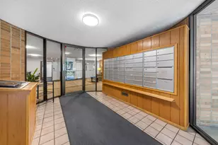 445 N Park Blvd, Glen Ellyn, IL 60137 - Photo 19