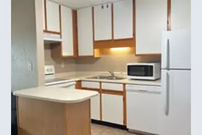 3130 W Monroe Street #312, Waukegan, IL 60085 - Photo 5