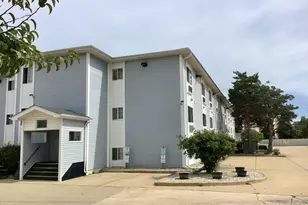 3130 W Monroe St, Waukegan, IL 60085 - Photo 3
