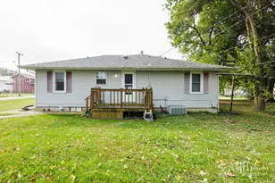 7405 E Canada St, Saint Anne, IL 60964 - Photo 35
