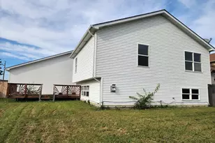 627 Clover Ln, University Park, IL 60484 - Photo 9