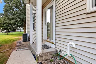 311 S Towanda Ave, Normal, IL 61761 - Photo 43