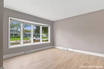 637 N Greenview Avenue, Mundelein, IL 60060 - Photo 5