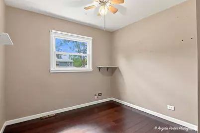 637 N Greenview Avenue, Mundelein, IL 60060 - Photo 23