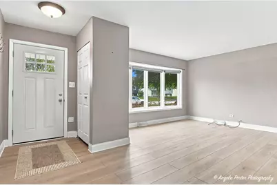 637 N Greenview Avenue, Mundelein, IL 60060 - Photo 3