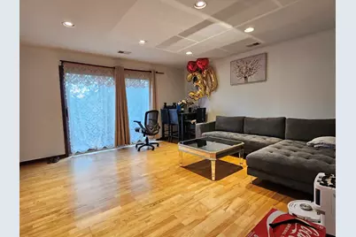 9709 Bianco Terrace #E, Des Plaines, IL 60016 - Photo 5