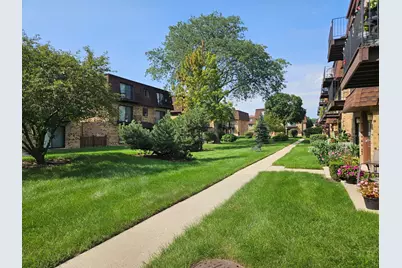 9709 Bianco Terrace #E, Des Plaines, IL 60016 - Photo 19