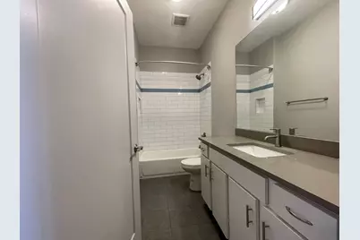 1432 W 21st Street #113, Chicago, IL 60608 - Photo 5
