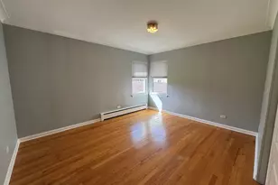 8048 N Ozanam Ave, Niles, IL 60714 - Photo 11