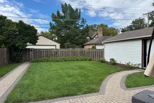 8048 N Ozanam Ave, Niles, IL 60714 - Photo 19