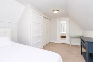 6867 N Ottawa Ave, Chicago, IL 60631 - Photo 9