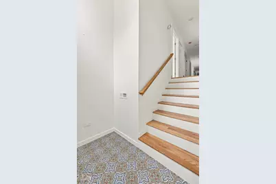 1118 W 19th Street, Chicago, IL 60608 - Photo 3