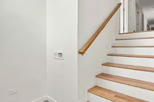 1118 W 19th St, Chicago, IL 60608 - Photo 3