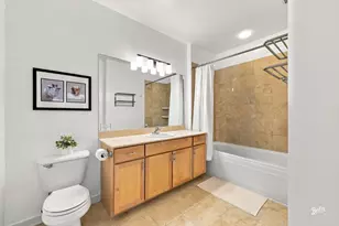 4011 N Francisco Ave, Chicago, IL 60618 - Photo 9