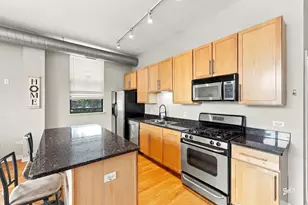 4011 N Francisco Ave, Chicago, IL 60618 - Photo 5