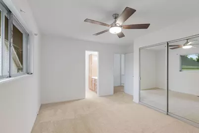 304 Andover Court, Streamwood, IL 60107 - Photo 9