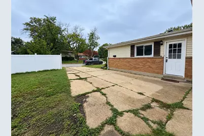 303 Gettysburg Street, Park Forest, IL 60466 - Photo 3