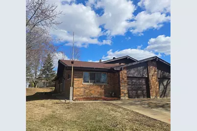 136 Virginia Court, Streamwood, IL 60107 - Photo 1
