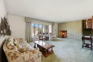 539 Sandy Ln, Des Plaines, IL 60016 - Photo 5
