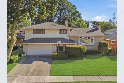 539 Sandy Lane, Des Plaines, IL 60016 - Photo 1