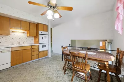 539 Sandy Lane, Des Plaines, IL 60016 - Photo 9