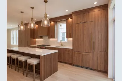 4252 N Hamlin Avenue, Chicago, IL 60618 - Photo 5
