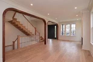 4252 N Hamlin Ave, Chicago, IL 60618 - Photo 3