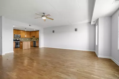 2618 W Diversey Avenue #402, Chicago, IL 60647 - Photo 15