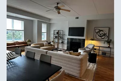 2618 W Diversey Avenue #402, Chicago, IL 60647 - Photo 3