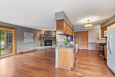 104 Millis Lane, Schaumburg, IL 60193 - Photo 13