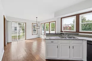450 Potomac Ln, Elk Grove Village, IL 60007 - Photo 17