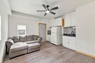1572 Winnetka St, Dixon, IL 61021 - Photo 9