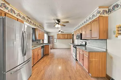 1572 Winnetka Street, Dixon, IL 61021 - Photo 11