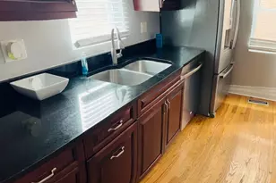 10551 S Kedzie Ave, Chicago, IL 60655 - Photo 11