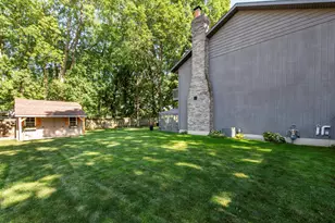 38013 N Russell Ave, Beach Park, IL 60087 - Photo 35