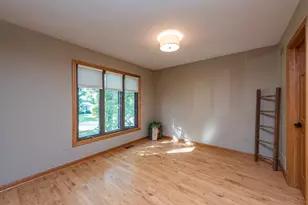 38013 N Russell Ave, Beach Park, IL 60087 - Photo 25