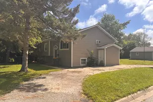 2221 Carmel Blvd, Zion, IL 60099 - Photo 3