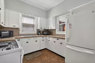 1131 Troost Ave, Forest Park, IL 60130 - Photo 11