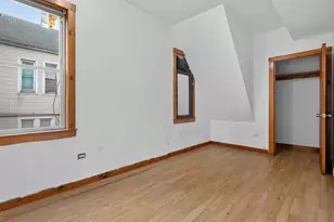 5338 S Wood St, Chicago, IL 60609 - Photo 9