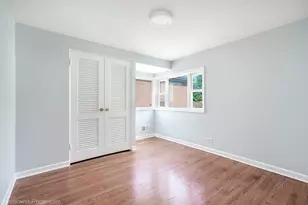 7261 N East Prairie Rd, Lincolnwood, IL 60712 - Photo 23