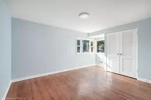 7261 N East Prairie Rd, Lincolnwood, IL 60712 - Photo 19