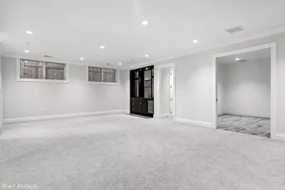 2163 W Windsor Avenue, Chicago, IL 60625 - Photo 33