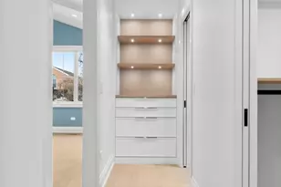 2163 W Windsor Ave, Chicago, IL 60625 - Photo 19