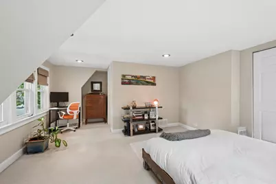 2916 W Fargo Avenue, Chicago, IL 60645 - Photo 15