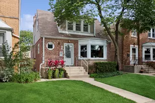 2916 W Fargo Ave, Chicago, IL 60645 - Photo 1